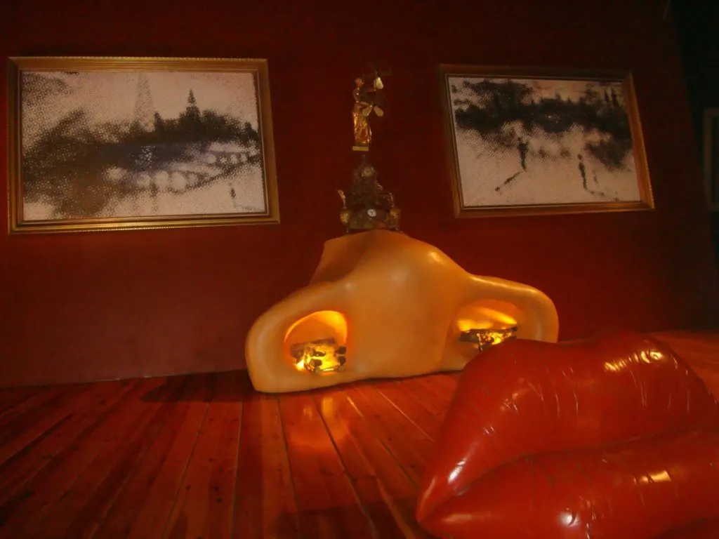 The Mae West room at the Dalí Theatre Museum