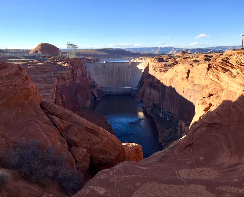 After hiking Horseshoe Bend, visit nearby Glen Canyon Dam 