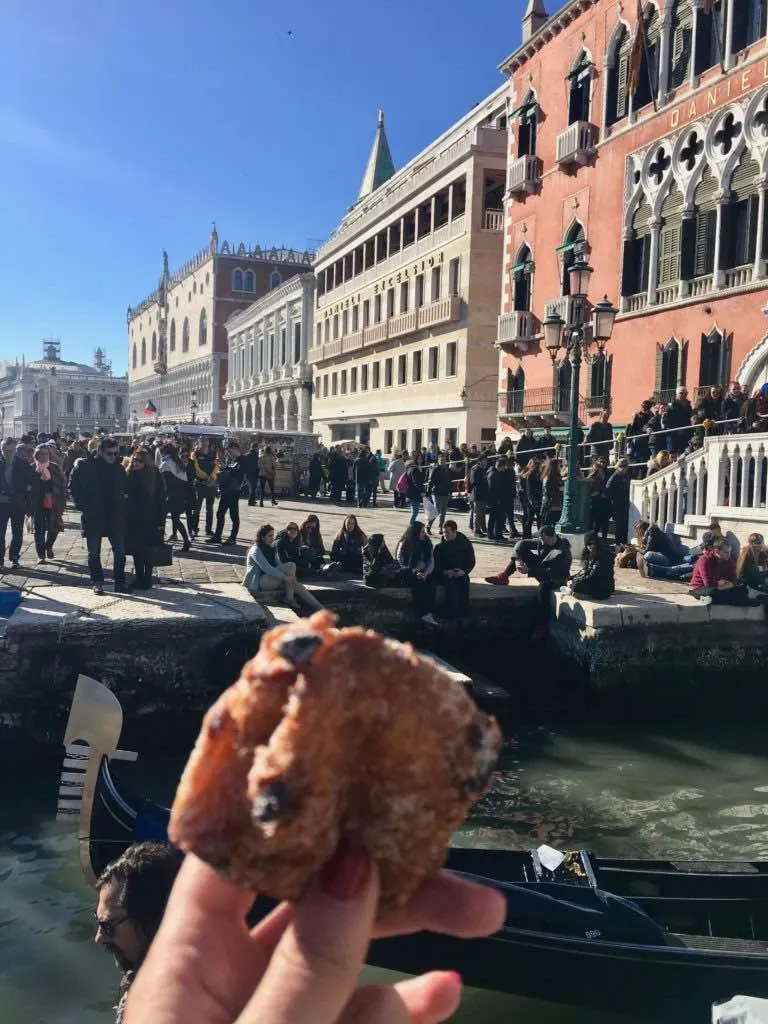 Spectacular Venice Carnival in Italy: Venetian Masks, Pastries, and Wine 15 Venetian Carnival