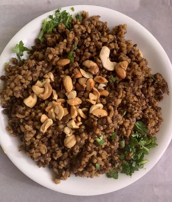 Popular Israeli food: Best Israeli dishes, Israeli desserts, and Israeli drinks (2023) 12 Mujaddara is one of the most popular dishes in Israel