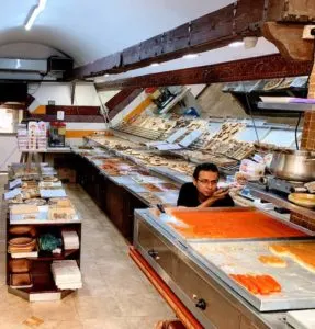 Popular Israeli food: Best Israeli dishes, Israeli desserts, and Israeli drinks (2023) 32 Sweet kanafeh pastry is popular food in Israel