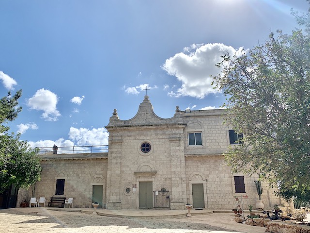 Muhraka monastery