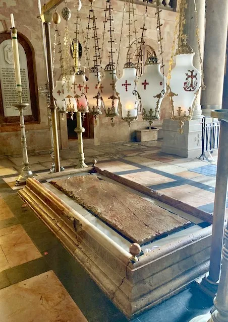 40 Must-See Holy Sites in Israel and the West Bank 8 The Church of the Holy Sepulchre in Jerusalem is one of the most popular holy sites in Israel