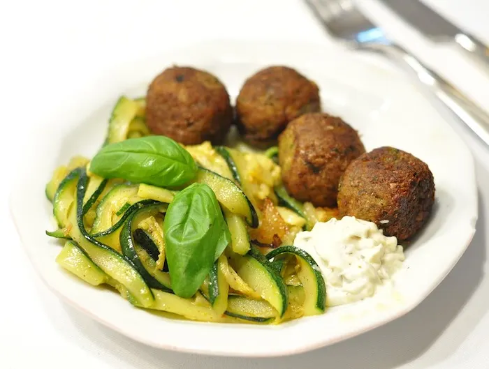 Egyptian Cuisine: Must-try Vegetarian Food in Egypt 4 Falafel is a vegetarian Egyptian food I foods in Egyot I Popular Food in Egypt I Traditional Egyptian Food I Famous Egyptian Food
