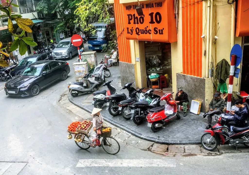 Coffee in Vietnam: Vietnamese Coffee Types You Must Try in Vietnam 3 Hanoi street