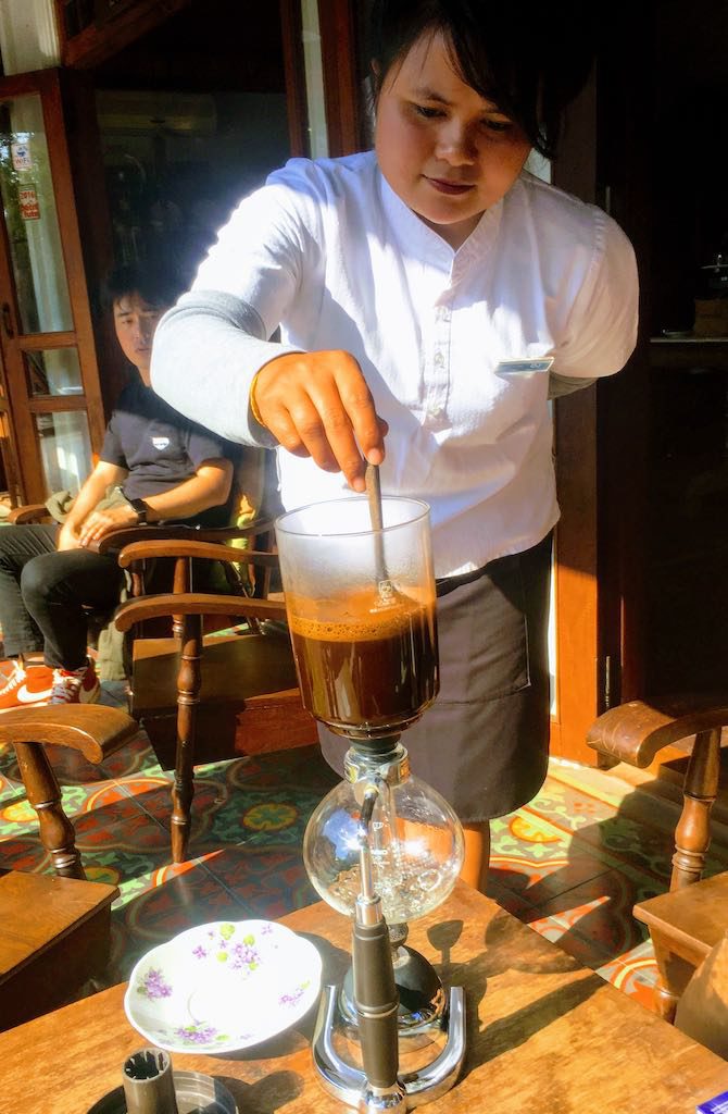Making Siphon coffee in a Siphon coffee maker I Siphon Coffee taste