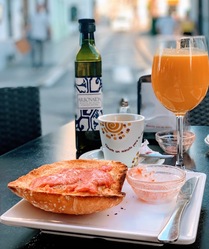 Pan con tomate is popular food in Spain