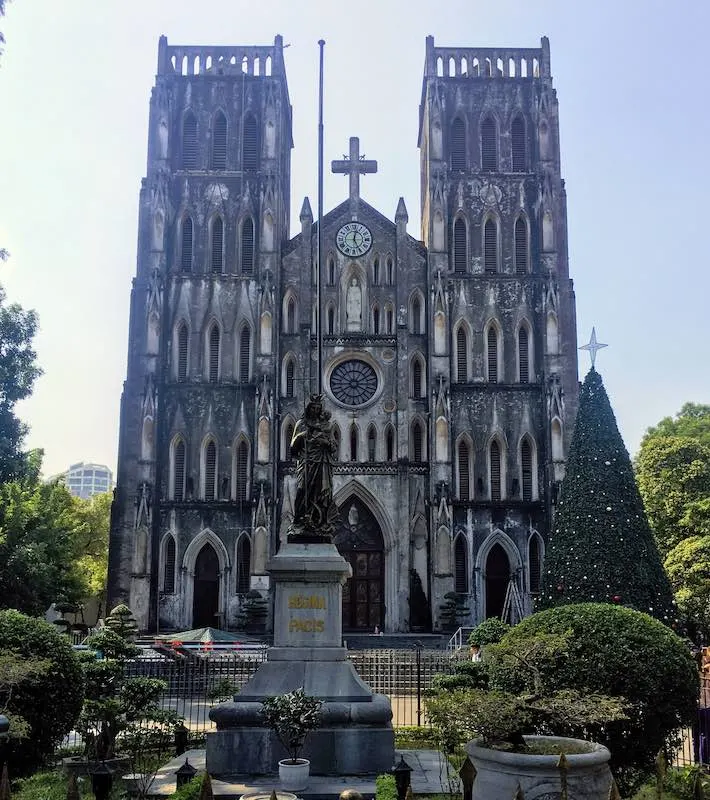 10 Days in Vietnam Itinerary 23 Any 10 day Vietnam itinerary should include Hanoi