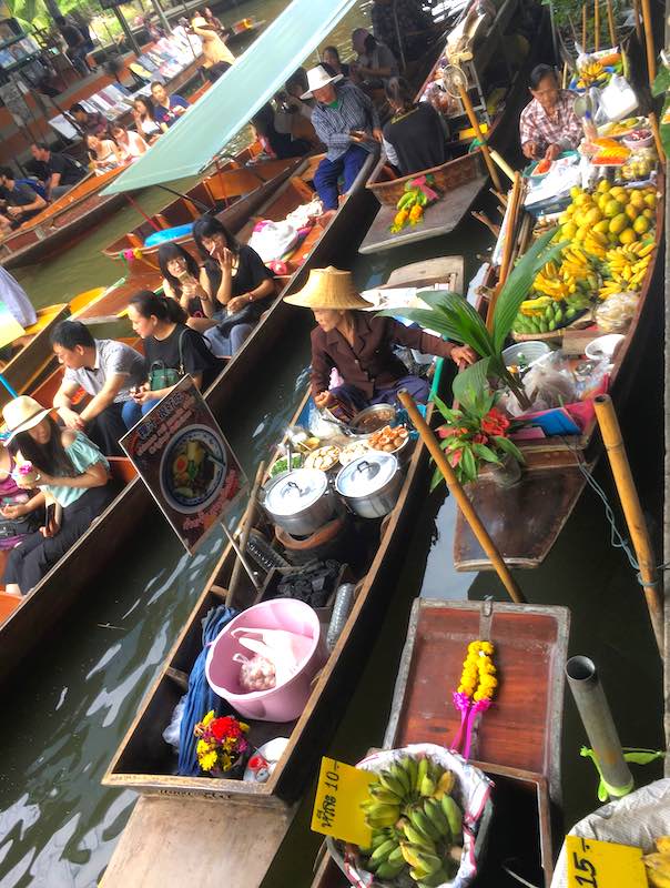 Damnoen Saduak Floating Market in Bangkok should be on any Thailand itinerary