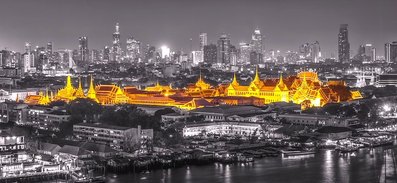 Enjoying Bangkok city by night is one of the best things to do in Bangkok