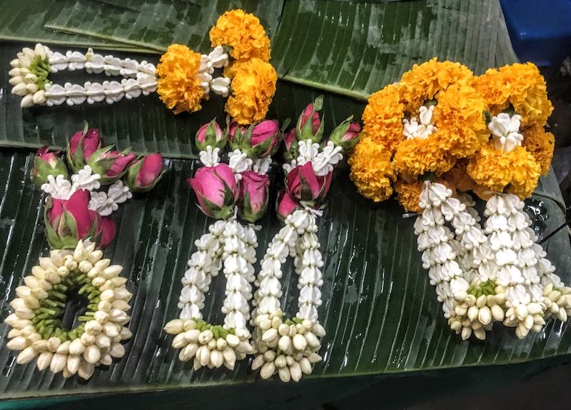 Visiting the Pak Khlong Talat flower market is one of the best things to do in Bangkok