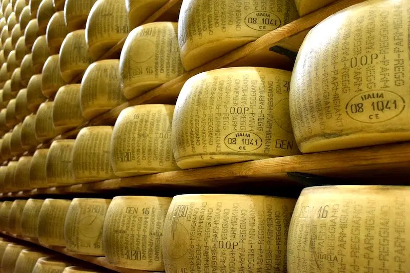 Parmigiano Reggiano is one of the most famous foods in Italy  I Best Italian Food I Traditional Italian Dishes I Top Food in Italy I Famous Italian Foods  I Most Popular Food in Italy I What To Eat in Italy I Top Italian Drinks and Dishes #Italy #Food #TraditionalItalianFood #Travel 