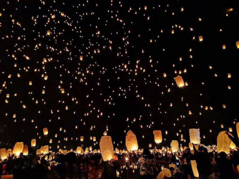 50 Things to Do in Thailand (Thailand Bucket List 2023) 29 Releasing a sky lantern during Thai Lantern festival is one of the top Thailand things to do