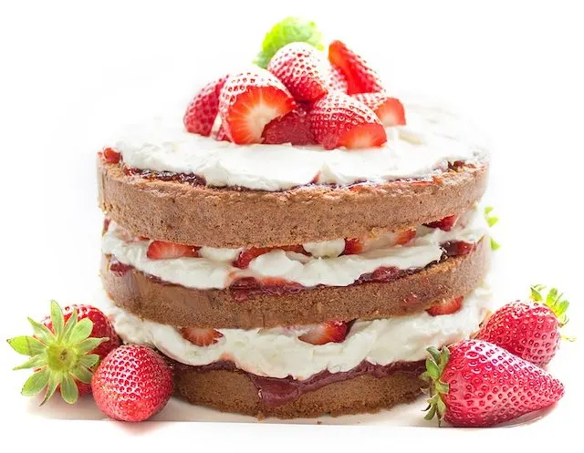 The 50 Must-Try Traditional British Foods in Britain 19 Sponge cake is one of top must-try British foods in Britain I British cuisine I Traditional British Foods I Most Popular British Foods I Best Foods in Britain I Traditional British Dishes I Famous British Food I I uk foodI I food in the uk I uk foods I British Cuisine I english foods