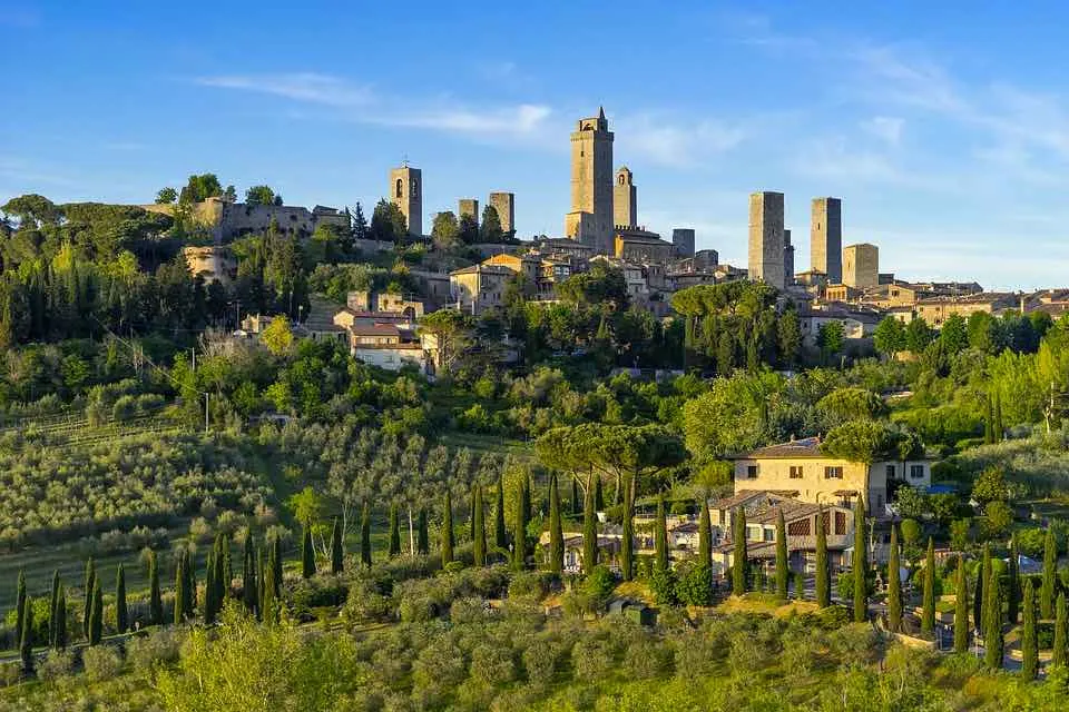 Brilliant Road Trips Ideas For The Road Trip Of A Lifetime 1 Tuscany road trip is one of awesome ideas for road trips