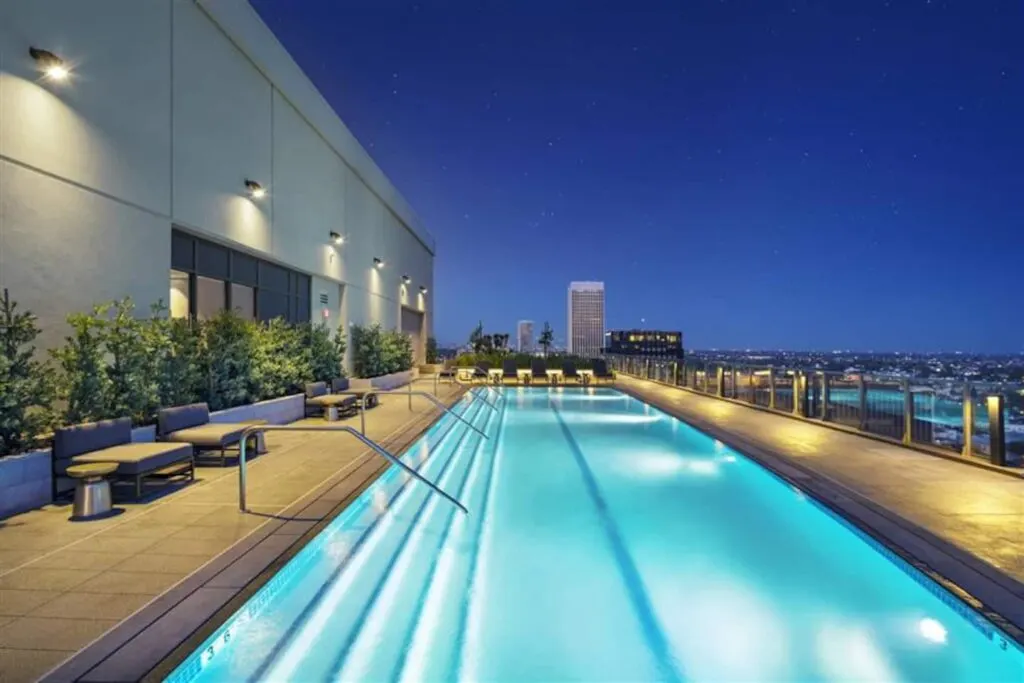 20 Absolutely Best Airbnbs in Los Angeles 12 Best LA airbnb in Beverly Hills.