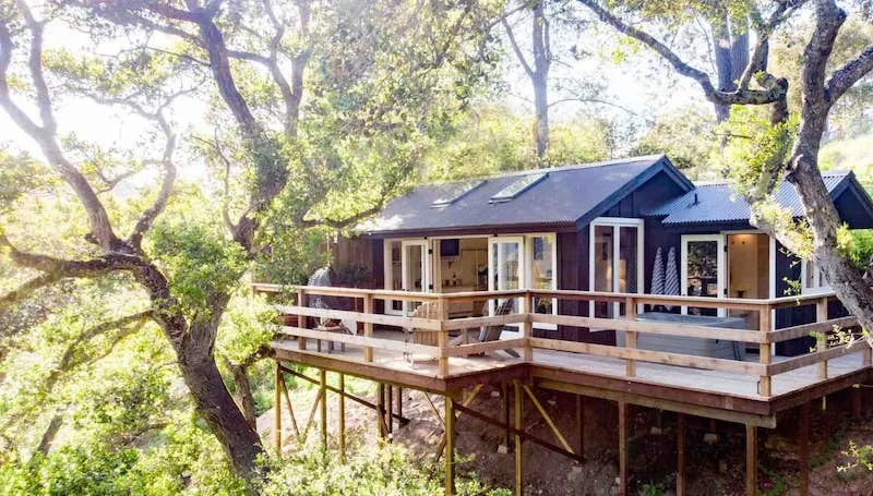 This treehouse is one of the best Big Sur glamping rentals