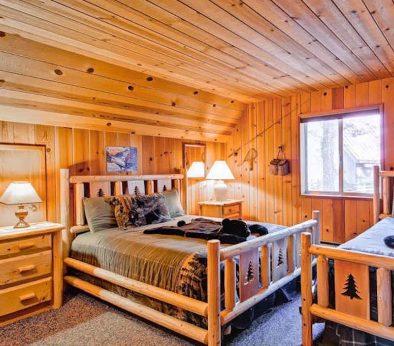 This cabin is one of the most pet-friendly cabins in Yosemite