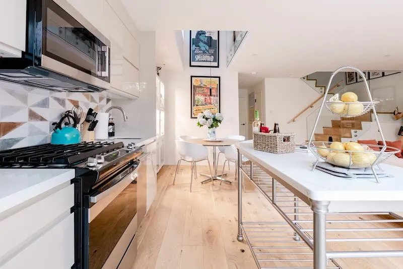 This apt in Nob Hill is one of the coolest airbnbs in San Francisco 