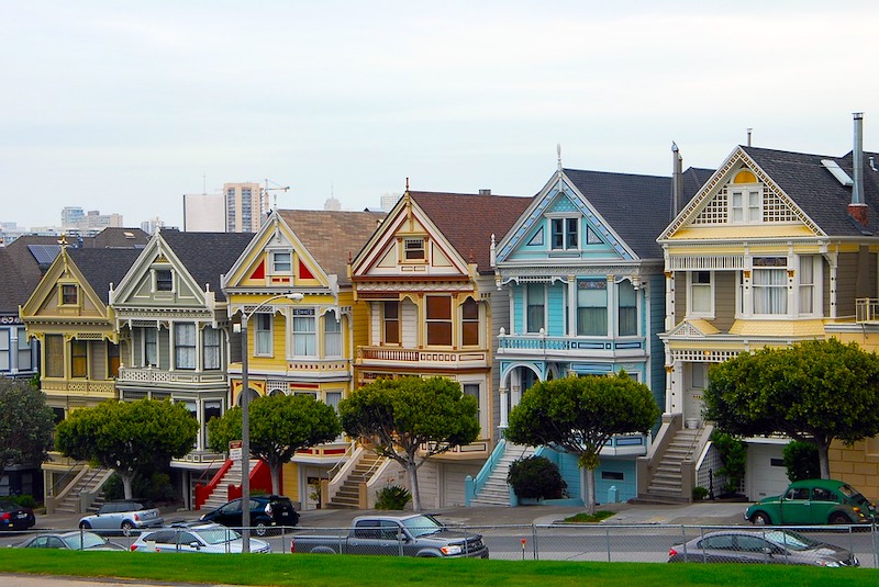 Western Addition withPainted Ladies is one of the best areas to stay in San Francisco for tourists 