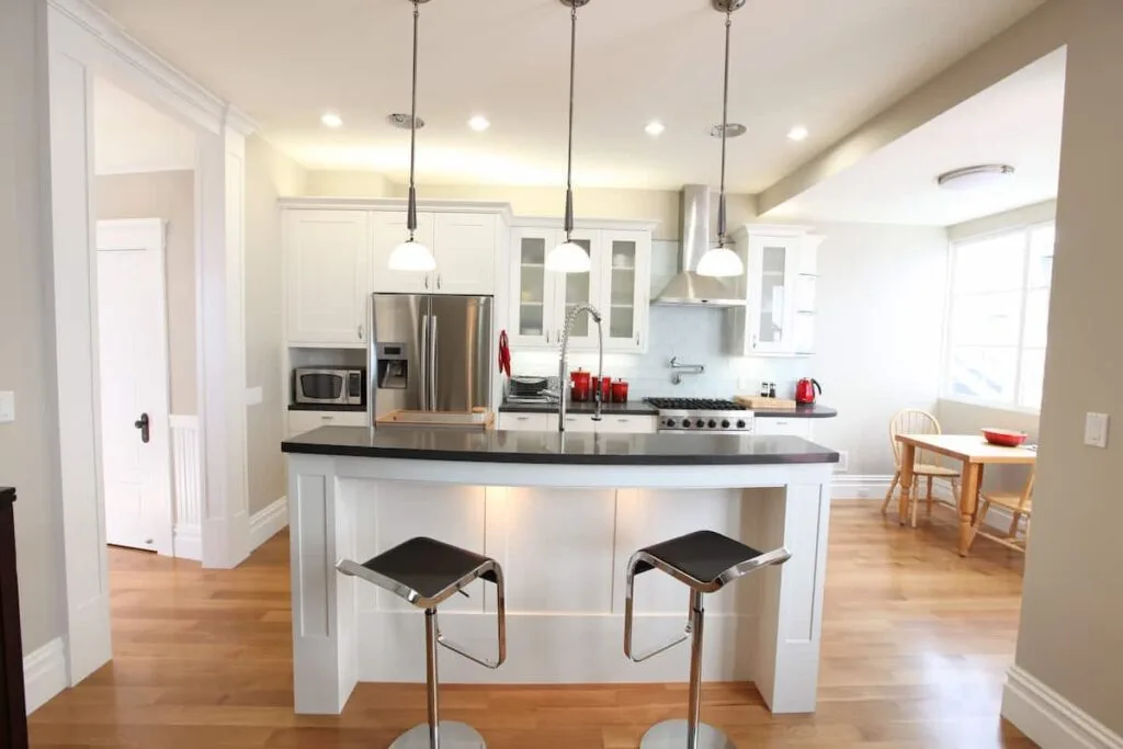 15 Absolutely Best Airbnbs in San Francisco 13 This Russian Hill apartment is one fo the best airbnbs in San Francisco