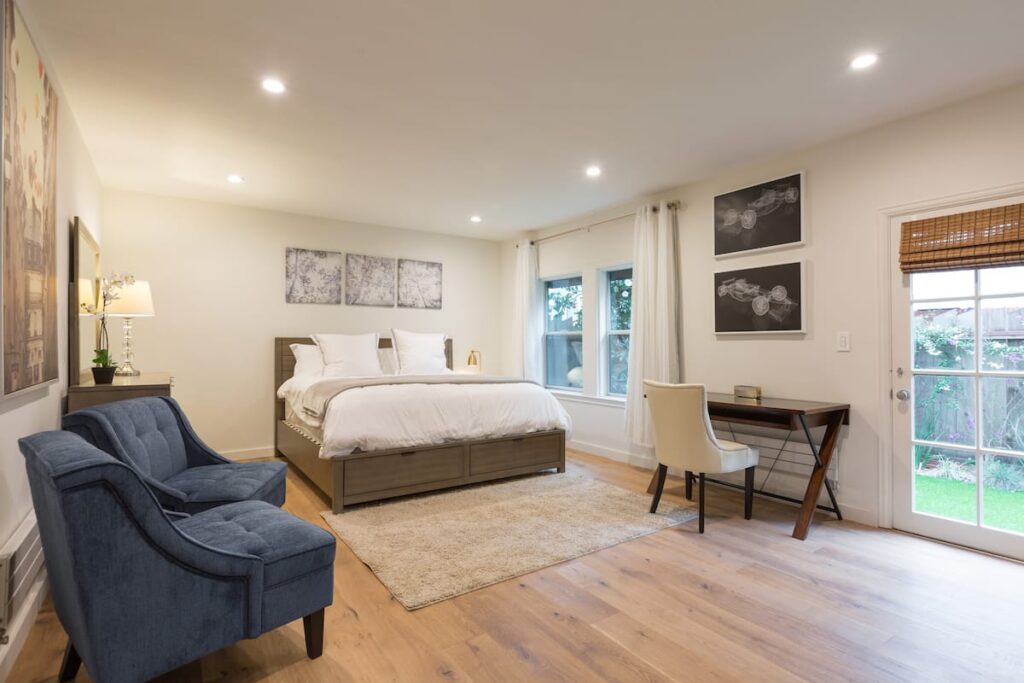 This Telegraph Hill apt is one of the best airbnbs in San Francisco