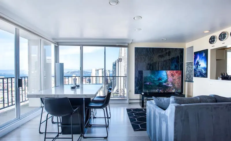15 Absolutely Best Airbnbs in San Francisco 10 This apartment in Chinatown is of the best airbnbs in San Francisco