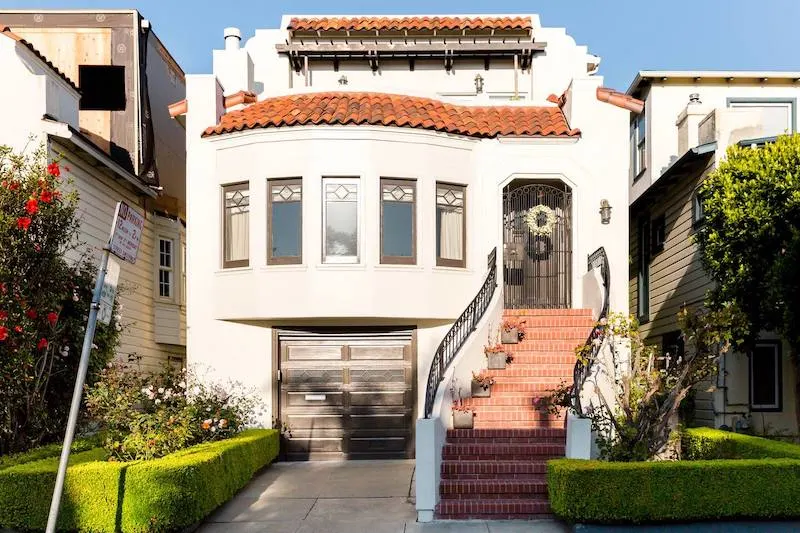 This house in Marina District is one of the best airbnbs in San Francisco