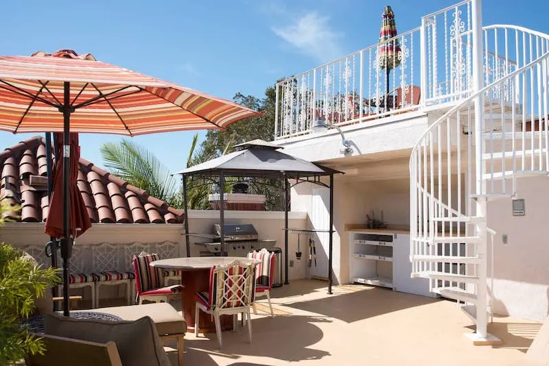 15 Absolutely Best Airbnbs in Santa Monica 11 The Airbnb villa with a roof top deck is one of the best airbnbs in Santa Monica