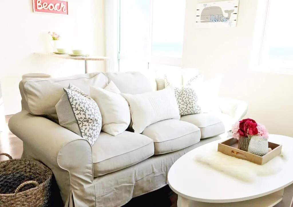 15 Absolutely Best Airbnbs in Santa Monica 17 Santa Monica beach apartament