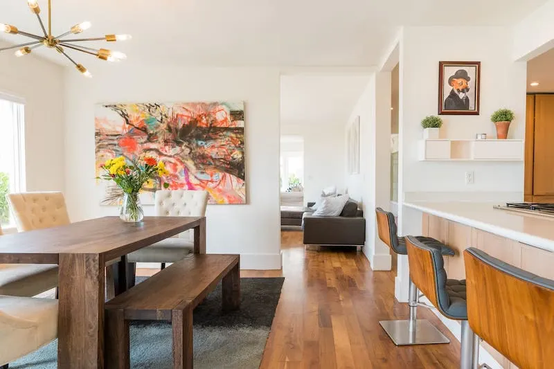 This beach house is one of the best airbnbs in Santa Monica 