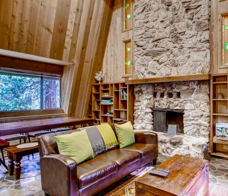 17 Absolutely Best Yosemite Cabins For Rent 21 This cabin is one of the best cabins in Yosemite