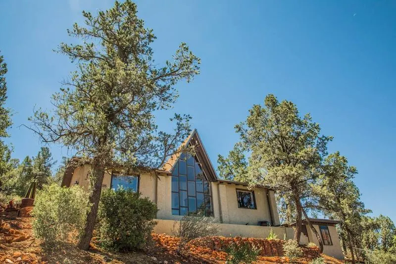 This cottage is one of the best airbnbs in Sedona Arizona