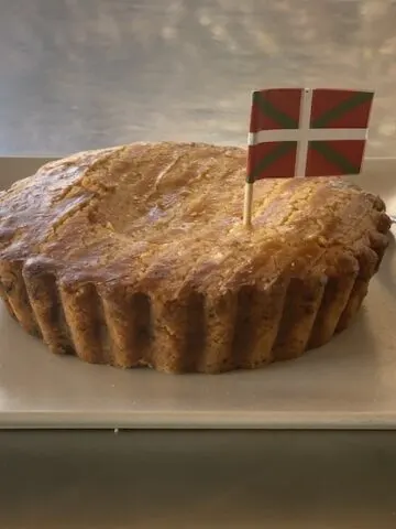 Basque cake is one fo the most famous Basque foods