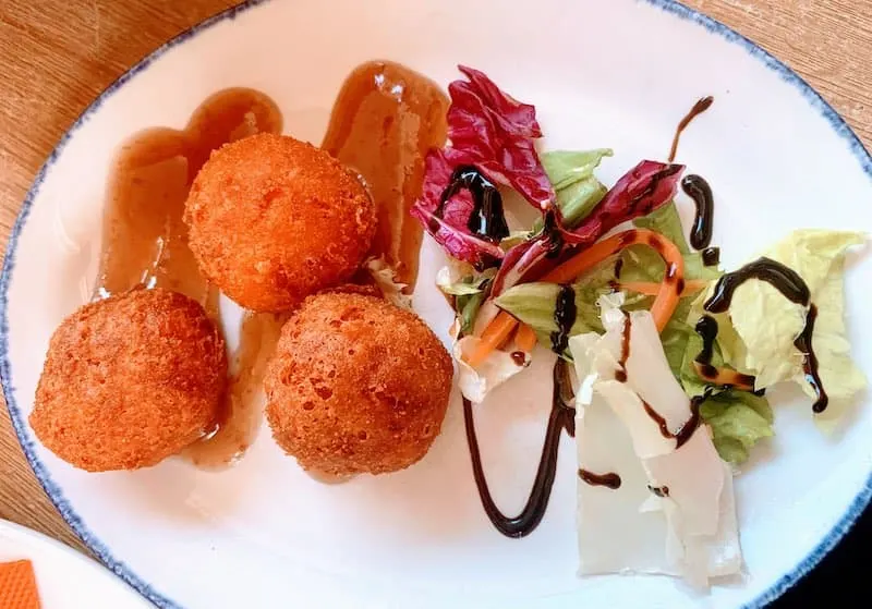 Spanish Food: 59 Popular Spanish Foods That Will Make You Adore Spanish Cuisine (2023) 25 Spanish croquettes are popular food in Spain