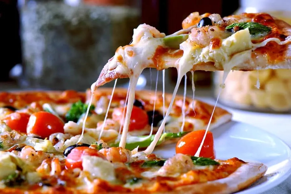 Pizza isthe mediterranean food from italy everyone needs to try 