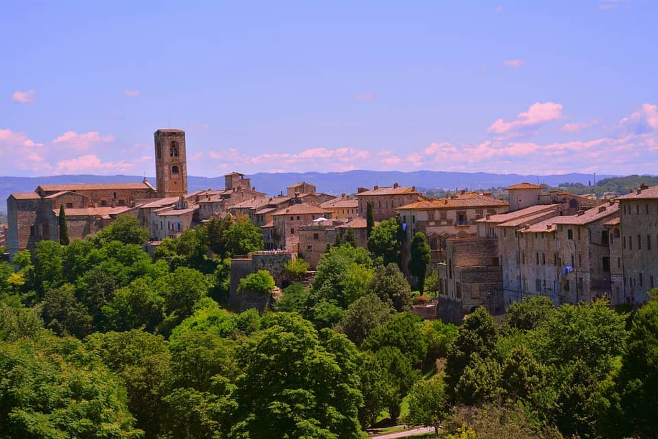 Colle Val d’Elsa IS A MUST-SEE in tuscany Italy 