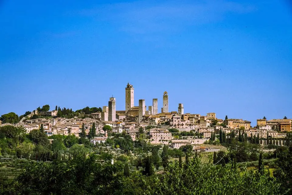 Travel Guide to Tuscany Italy (2023) 8 san gmignano is a msu see if planning to travel to tuscany italy