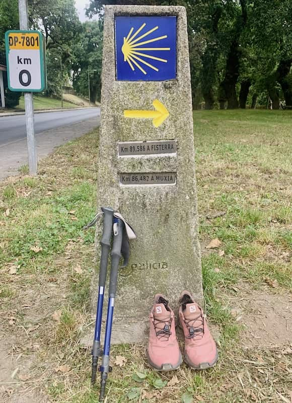 Camino de Santiago a Fisterra kilometer marker