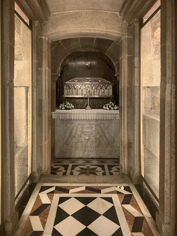 Guide to Camino de Santiago: The Way of St James (2023) 9 Camino de Santiago St James tomb