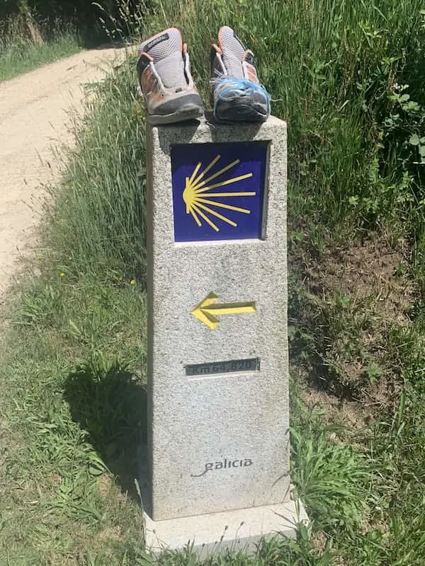 Guide to Camino de Santiago: The Way of St James (2023) 2 Spain Camino waymarker