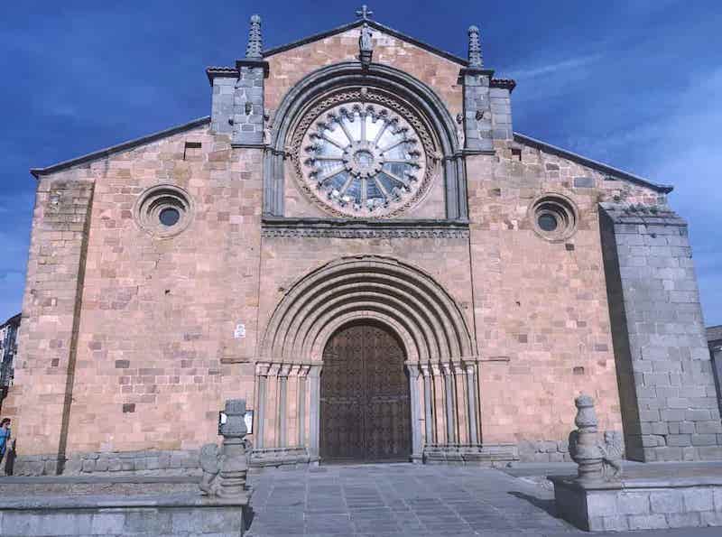 Visiting Iglesia de San Pedro Apóstol is one of the best things to do in Avila Spain 