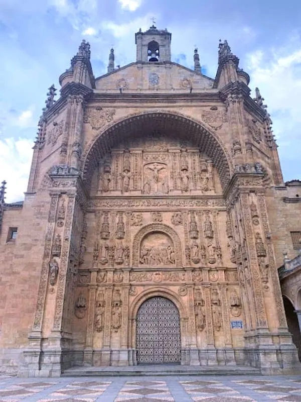 Salamanca, Spain: 18 BEST Things to Do in Salamanca (2023) 11 Salamanca Spain St Esteban convent