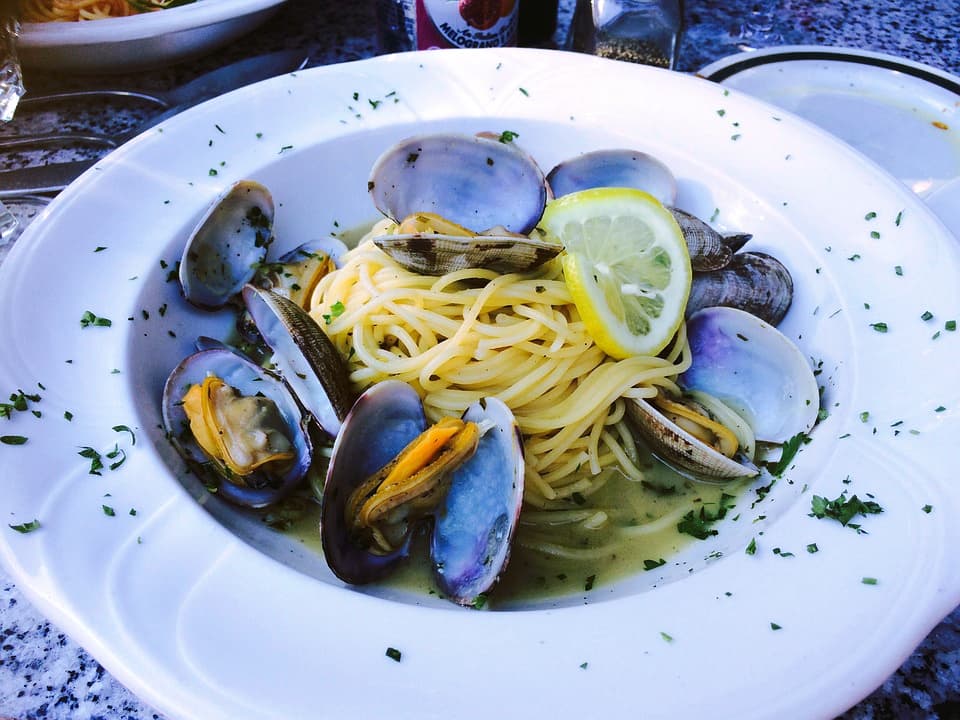 Linguine alle vongole dish is among the best food in Puglia 
