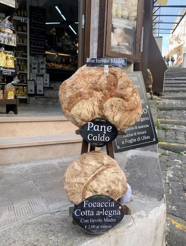 Best Food in Puglia: Must-try Puglia Dishes and Drinks 20 Pane di Altamura is among the best food in Puglia
