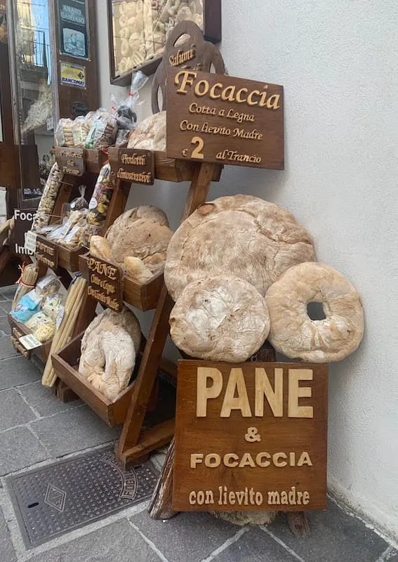 Best Food in Puglia: Must-try Puglia Dishes and Drinks 1 Food in Puglia Italy