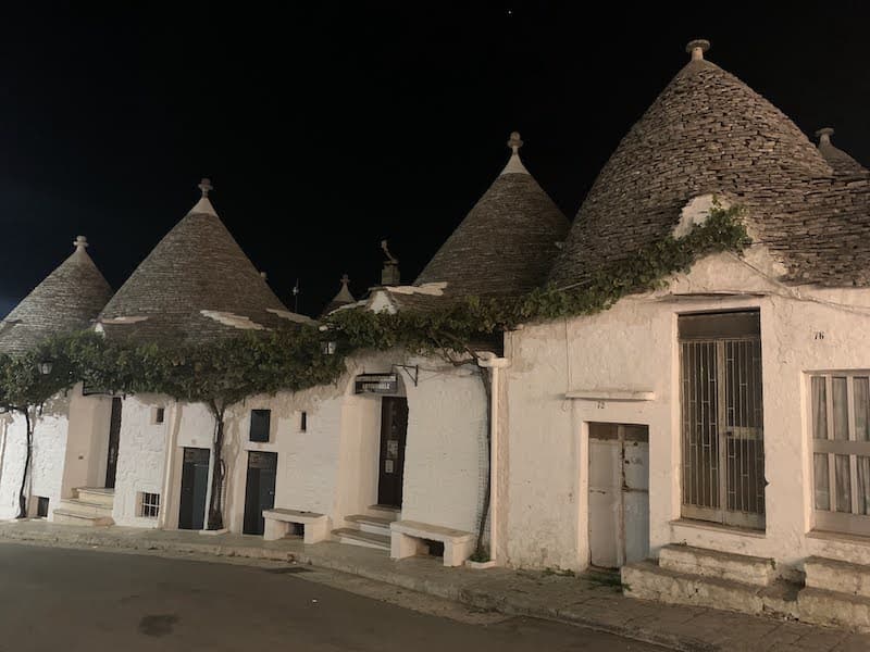 Italy Alberobelo by night 