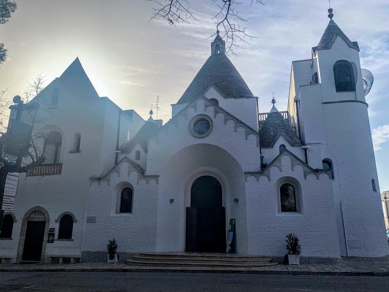 Visting Santo Antonio triullo church is one of the best things to do in Alberobello Italy 