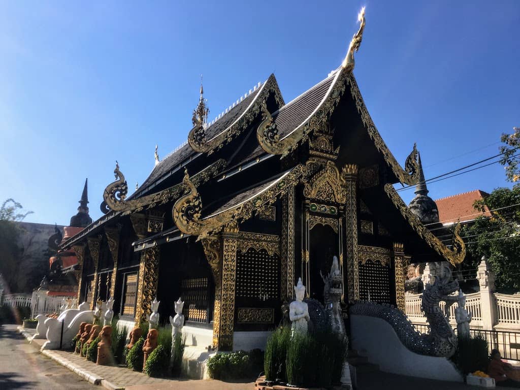 Visiting Wat Inthakhin Sadue Muang temple is among the best things to do in Chinag Mai Thailand