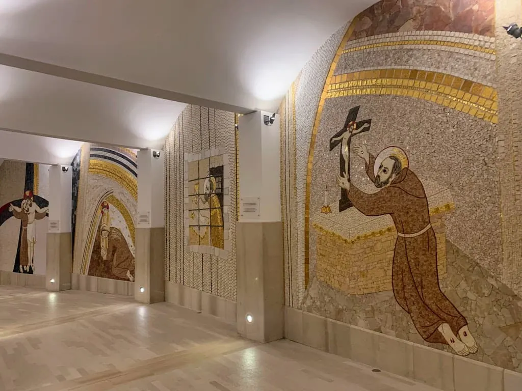 How to Visit Padre Pio Shrine in San Giovanni Rotondo (2023) 9 Padre Pio Shrine in San Giovanni Rotondo in Italy